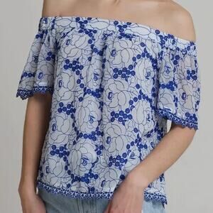 KAREN MILLEN Scalloped Lace & Floral Embroidery Off-Shoulder Short Sleeve Top ^